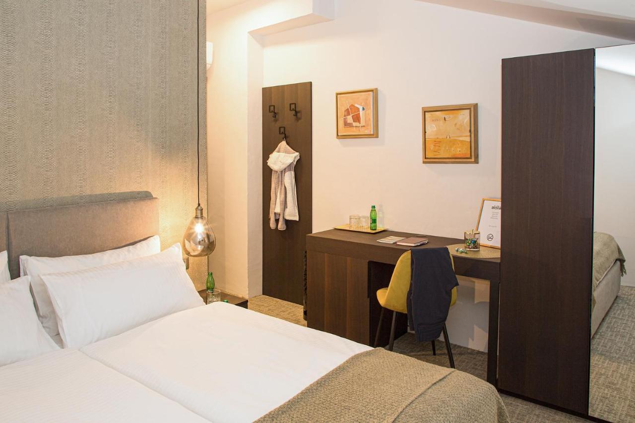 Aldila Art Rooms, Apartment And Vacation House Smartno Bagian luar foto