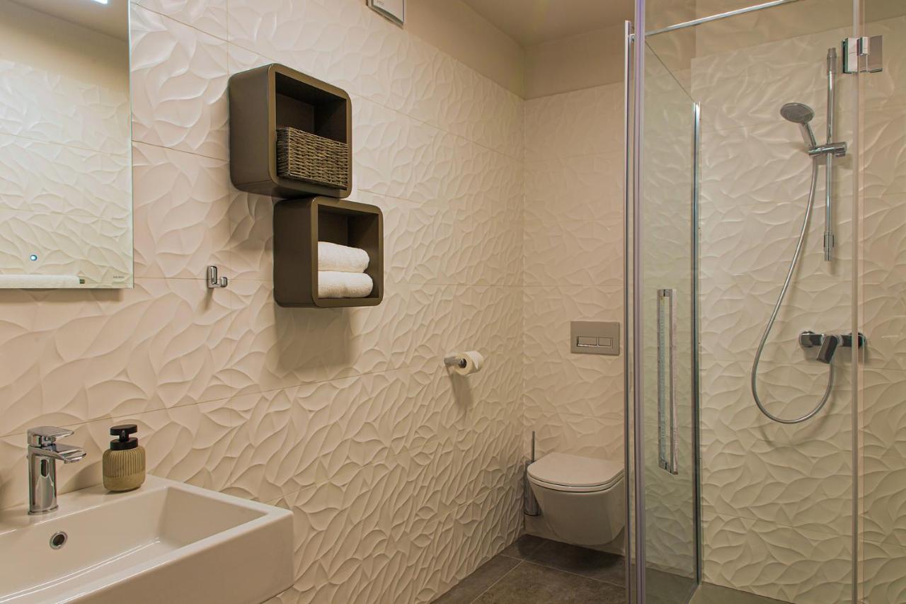 Aldila Art Rooms, Apartment And Vacation House Smartno Bagian luar foto