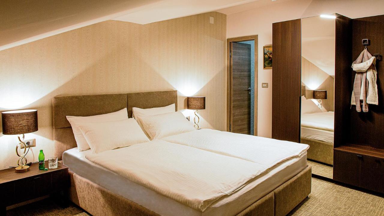 Aldila Art Rooms, Apartment And Vacation House Smartno Bagian luar foto